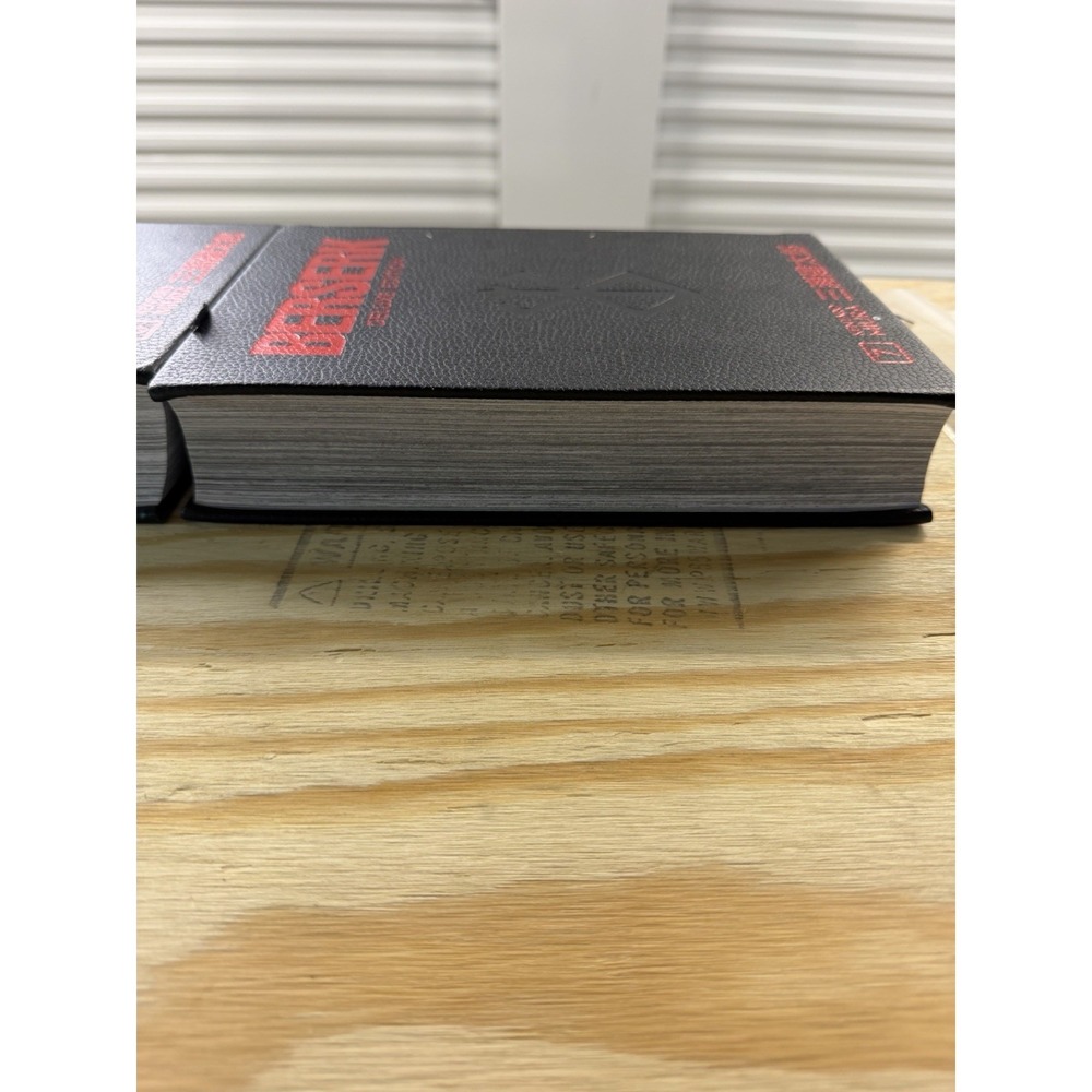 Berserk Deluxe Edition Vol 6 & 7 Hardcover Manga Lot Kentaro Miura Dark - Picture 4 of 5